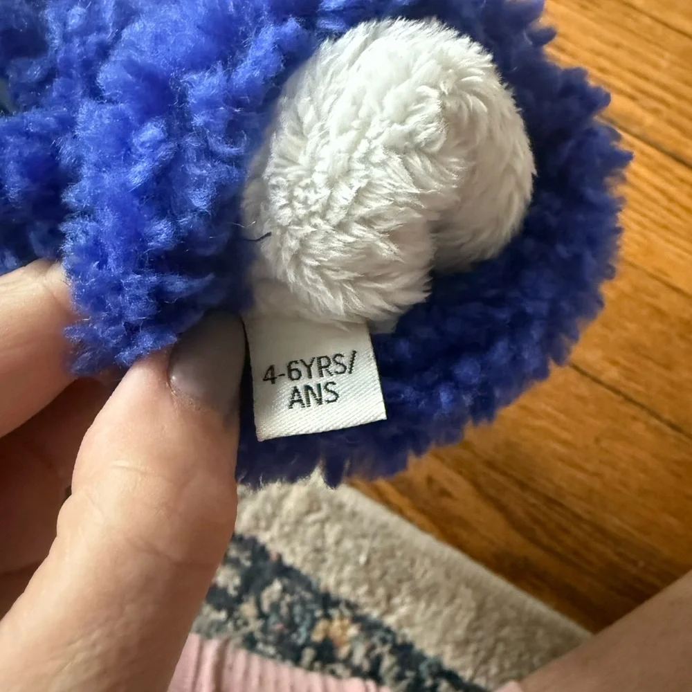 UGG Kids' UGGFluff Mitten - Size 4-6 - NWT